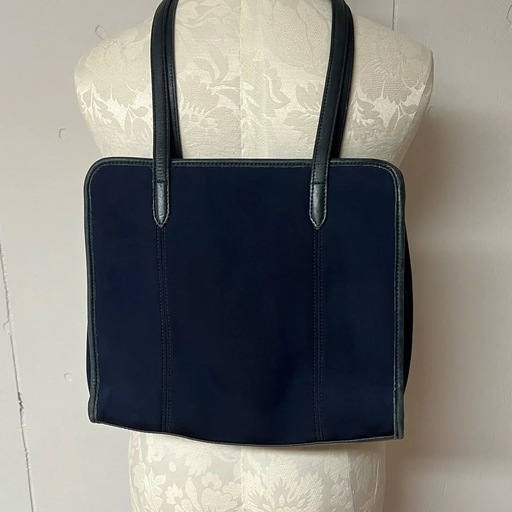 Vintage Coach Midnight Blue shoulder bag - Picture 2 of 9